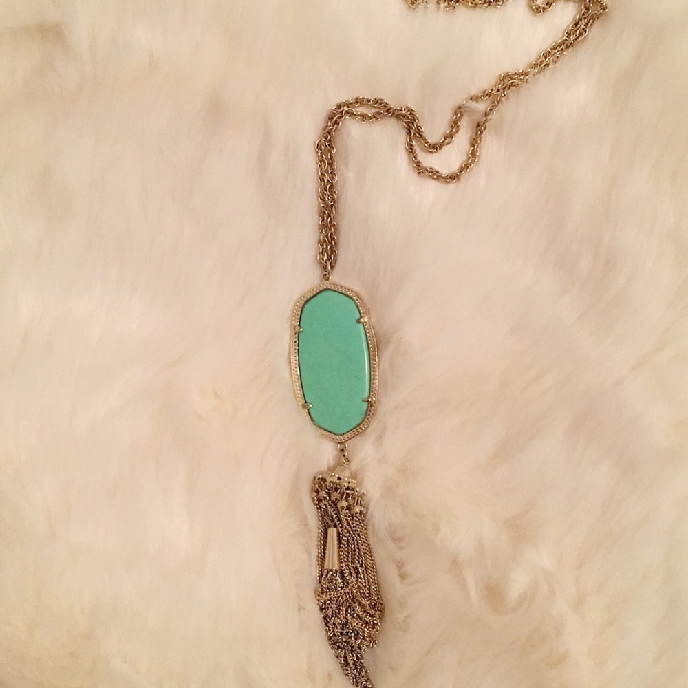 Kendra Scott “Rayne” necklace